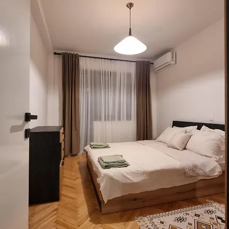 Modern Family Taftalidze Апартаменты Скопье